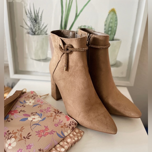 Tan Embellished Chunky Block Heels Ankle Boots Size 8 - Picture 1 of 5